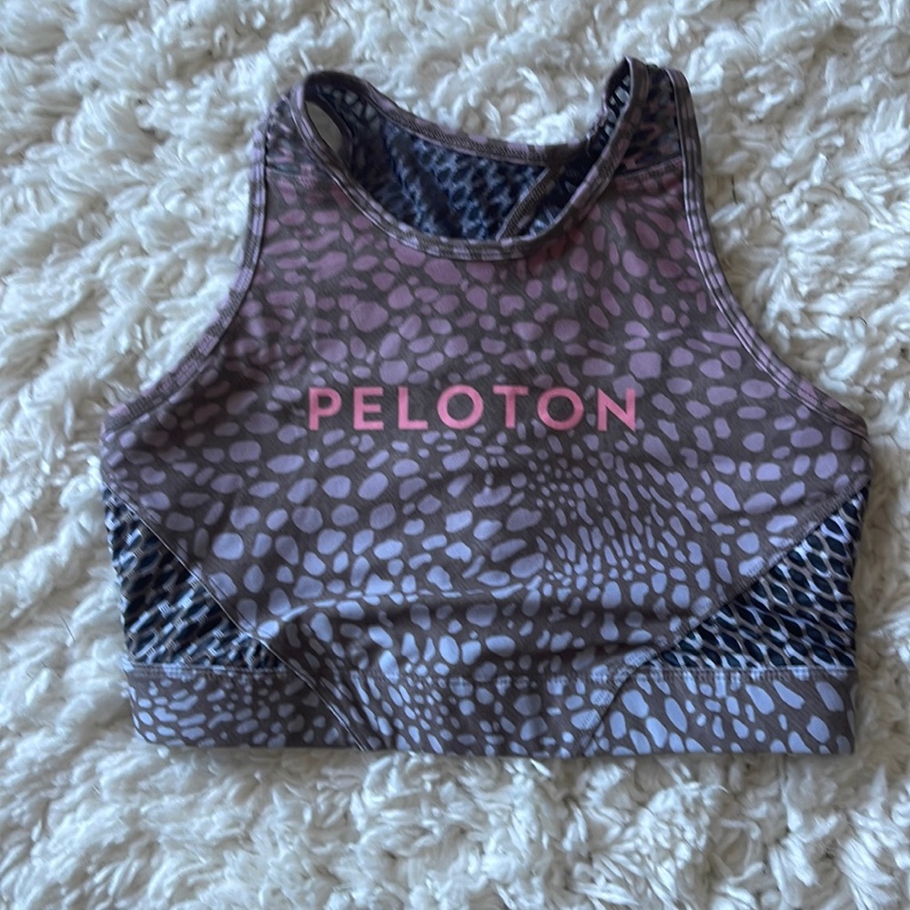 Peloton Riverstone high neck sports bra